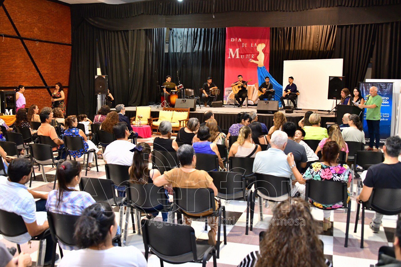 Mujeres formoseñas fueron homenajeadas en el ciclo cultural “Arte y Río”