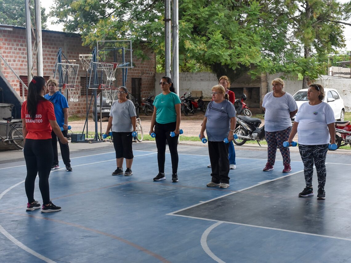 Pirané: Iniciaron las clases del gimnasio terapéutico