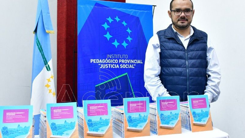 Las profesoras Alicia Caballero y Silvia Gabazza fueron las responsables del inicio del encuentro.