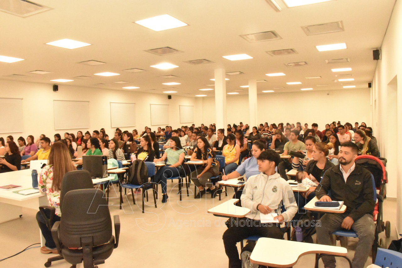 Comenzaron las clases en la Facultad de Ciencias de la Salud en Laguna Blanca