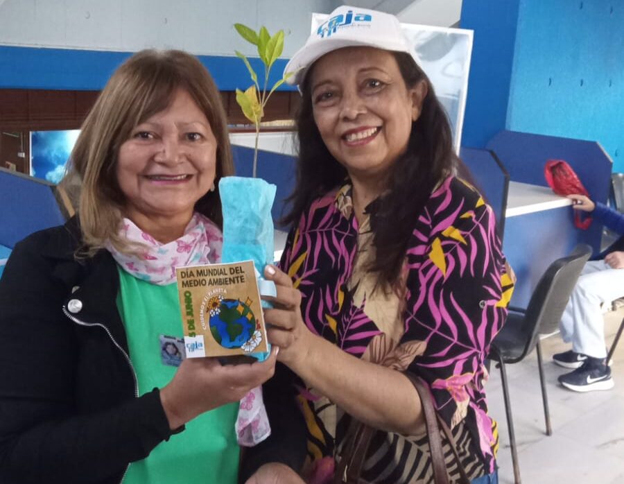 Por el Día Mundial del Medio Ambiente, la Caja de Previsión Social entregó semillas y plantines