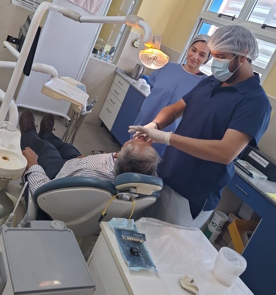 El Hospital Odontológico de Complejidad Integrada cuenta con un servicio de prótesis gratuito y de calidad