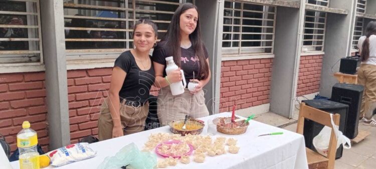 Celebraron el Día del Folklore en el Centro Polivalente de Arte