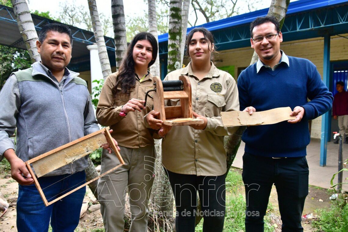 El orgullo de hijos de paipperos, al representar a Formosa en Feria Nacional de Ciencias