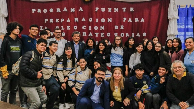 Programa Puente: Unos 900 estudiantes secundarios ya se sumaron y este viernes cierra la inscripción