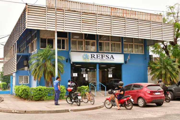 Villalba aseguró que la factura de REFSA no tiene agregado ningún impuesto y que el usuario sólo paga por la energía consumida