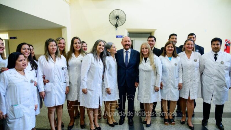 El gobernador Insfrán saludó a los maestros y las maestras en su día