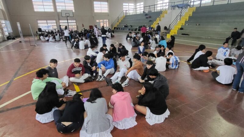 Día Mundial de la Salud Mental: Se llevó a cabo una amplia actividad con estudiantes de la EPET N°1