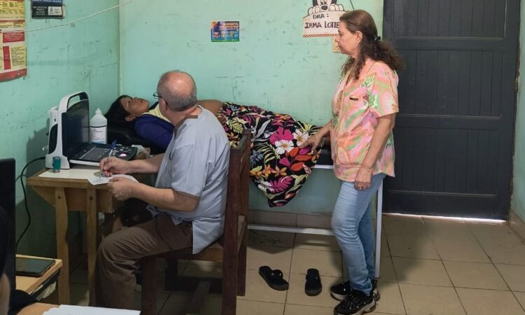 Un importante operativo de ecografías, atenciones y controles se llevó a cabo en las comunidades Lote 8 y María Cristina