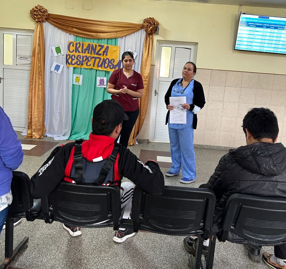 Brindaron taller sobre crianza respetuosa en el centro de salud del barrio Juan Domingo Perón