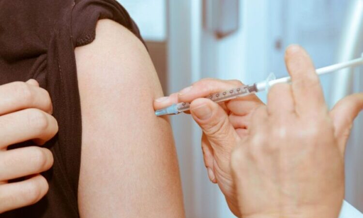 Vacunación contra el dengue: Inició aplicación de primera dosis en localidades del Departamento Pilagás