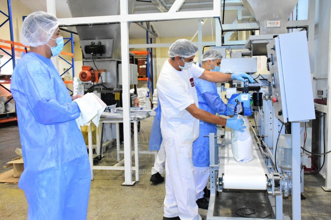 Nutrifor asegura la entrega de productos para los comedores escolares en verano