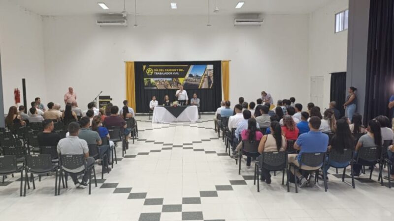 DPV: Entregaron certificados a los nuevos Auxiliares en Topografía y en Laboratorio Vial
