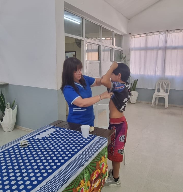Renovaron controles de salud a las niñas y niños que asisten a la segunda semana de la colonia de vacaciones