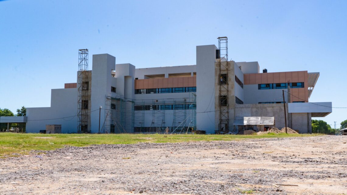 Insfrán anunció que la primera etapa del nuevo Hospital de la Madre y la Mujer se finalizará con fondos propios