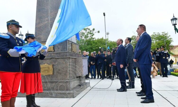 En el Mástil Municipal iniciaron las actividades por el 146° aniversario de Formosa