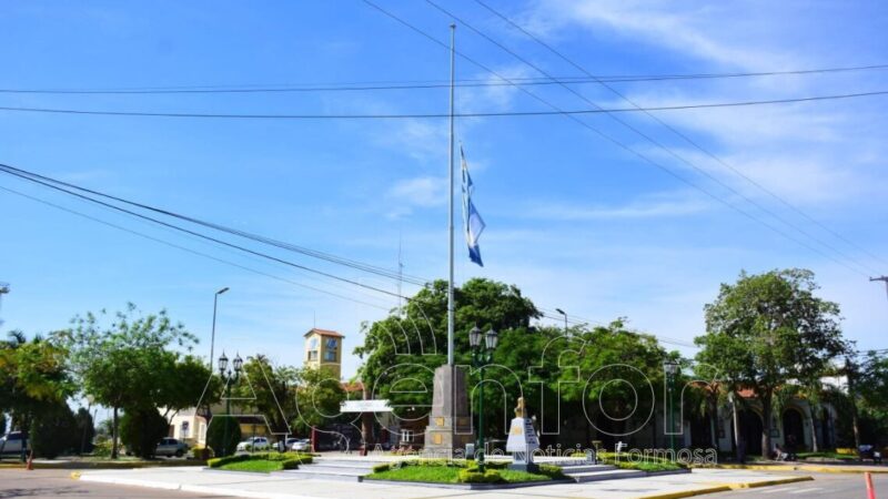 El Gobernador decretó siete días de duelo provincial por el fallecimiento del Papa Francisco