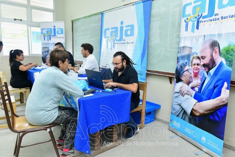 La Caja de Previsión Social atendió a vecinos de Las Lomitas