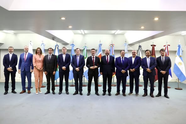 El gobernador Gildo Insfrán participó de la reunión de gobernadores del Norte Grande con el Bid Invest