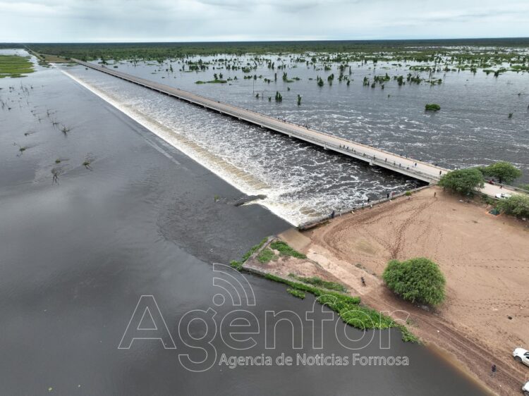 Caffa: “El sistema hídrico provincial resistió la gran crecida y permitió abastecer de agua a comunidades del centro oeste”