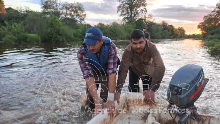 El Gobierno provincial asiste también a familias de Laguna Yema afectadas por las inundaciones