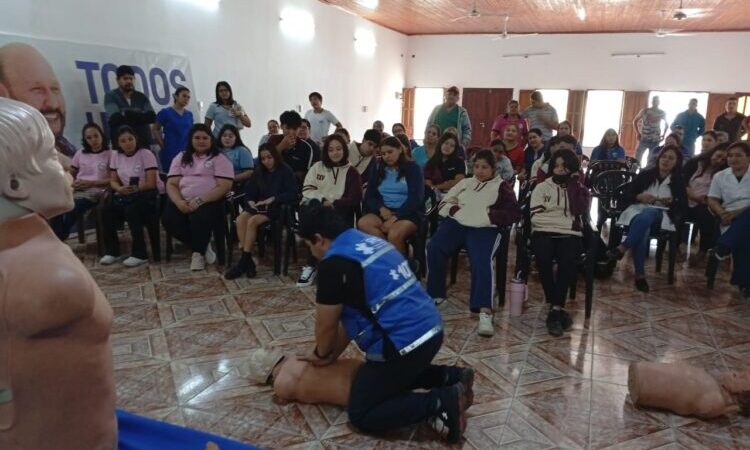 El SIPEC brindó capacitaciones sobre RCP en Buenas Vista y Siete Palmas