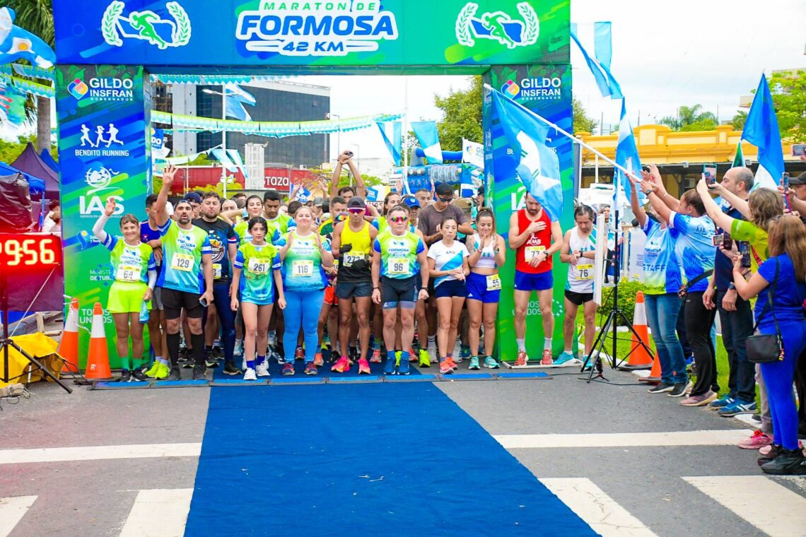 Pérez evaluó el desarrollo de la maratón de Formosa y se mostró satisfecho con la organización