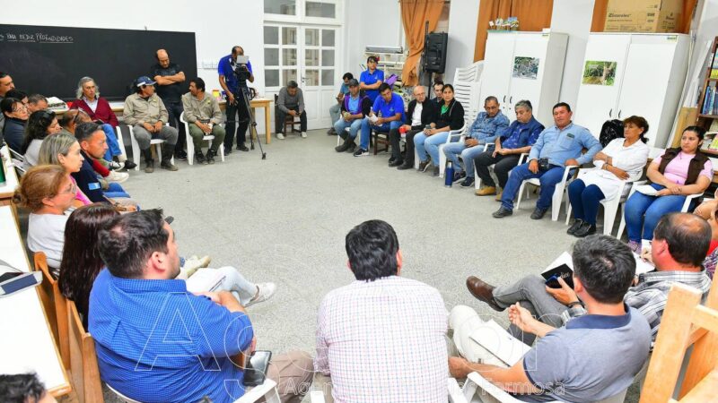Reunión del Comando de Emergencia en Palo Santo: analizaron la situación y asistencia a zonas afectadas por las lluvias