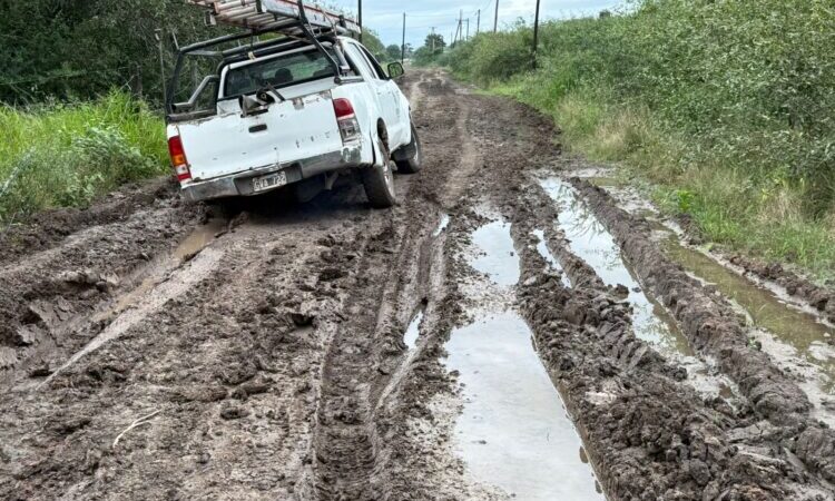Vecinos de Las Lomitas denuncian abandono por parte de la Municipalidad
