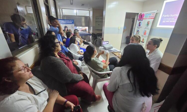 El Hospital de la Madre y el Niño cerró la Semana Mundial del Parto Respetado con una charla de capacitación