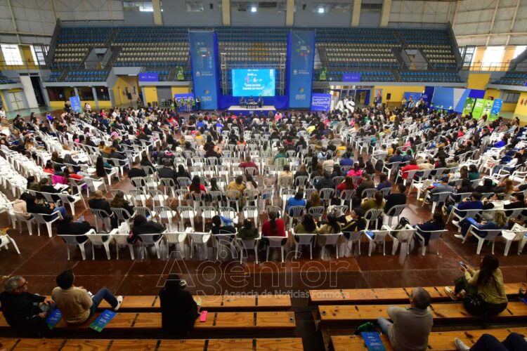 Alrededor de 2400 personas participaron de una jornada sobre autismo en el Estadio Cincuentenario