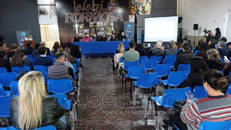 Comenzó el curso-taller sobre IA para empresarios pymes y emprendedores