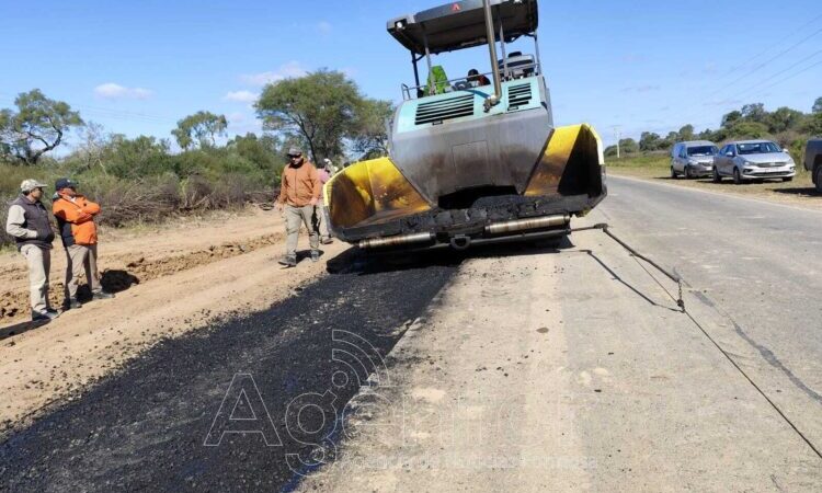 Las Lomitas: La DPV realiza trabajos de bacheo en la ruta provincial 28