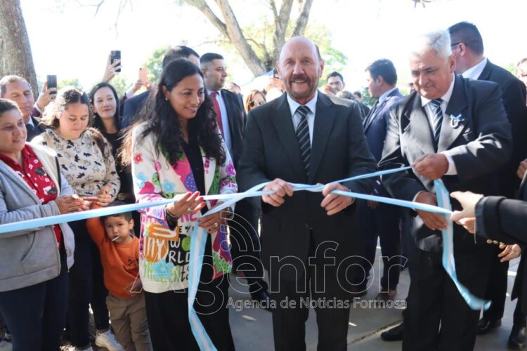 El Gobernador inauguró obras importantes en Tres Lagunas