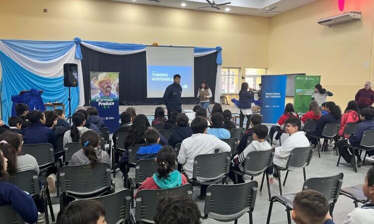 Charlas de concientización por el Día Mundial del Ambiente