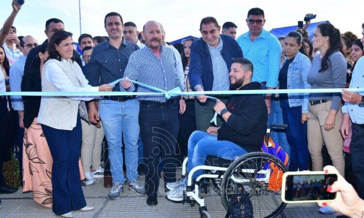 El gobernador Insfrán inauguró el Centro Comunitario del barrio La Nueva Formosa