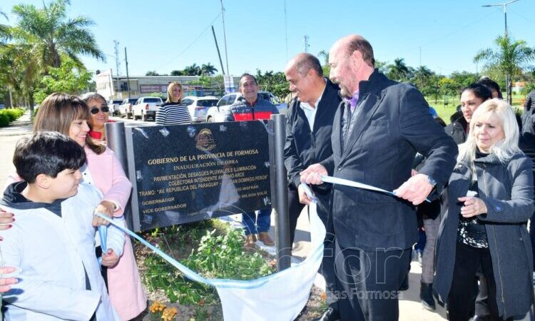 Una plaza y un club se sumaron a la agenda de inauguraciones concretadas del gobernador Insfrán