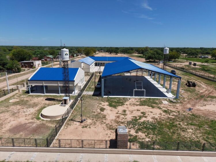 El Gobernador culminará la semana entregando valiosas obras en los Departamentos Bermejo y Patiño