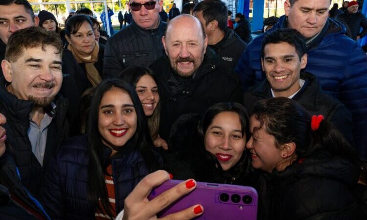 “Hasta el 29 no hay que bajar los brazos”, pidió el gobernador Insfrán