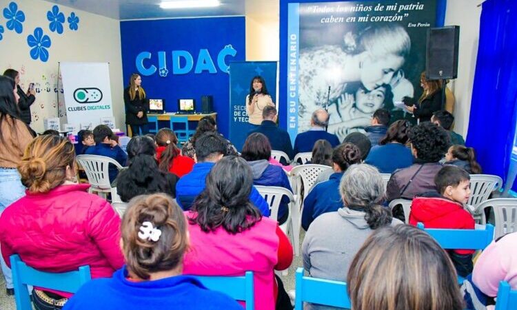 Se inauguró un Club Digital en el Centro Integrador de Acción Comunitaria “Eva Perón” del Barrio Lisbel Rivira