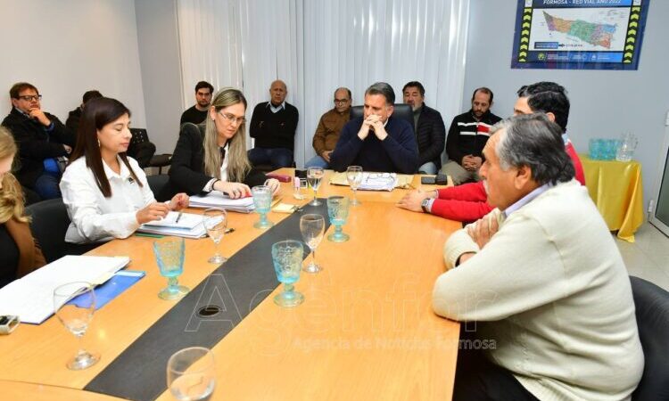 Vialidad Provincial llevó adelante la licitación para la construcción de estabilizado granular y obras de drenaje en la RP N° 4