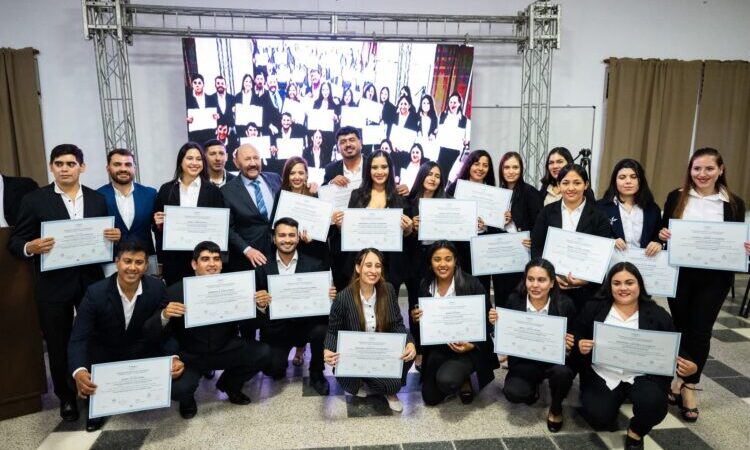 El gobernador Insfrán saludó a la comunidad educativa de la UPLaB a tres años de su creación