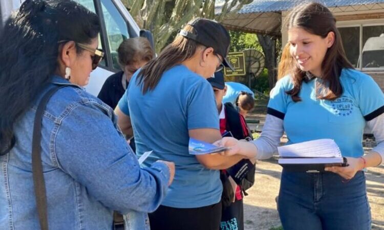 Estudiantes de la UPLaB realizan sus prácticas profesionalizantes