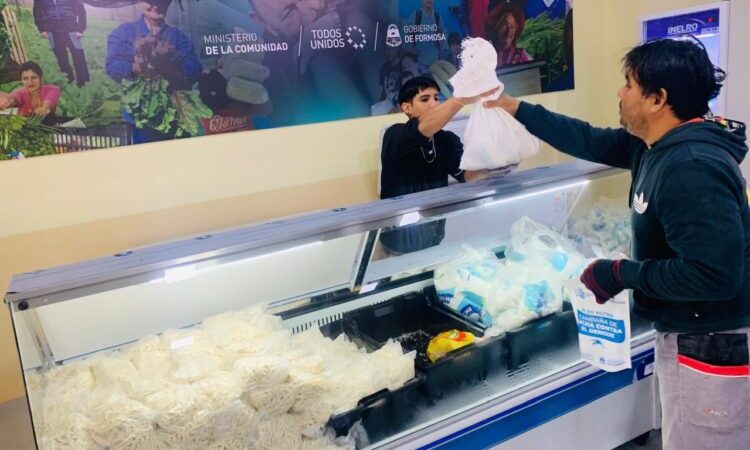 Comenzó un nuevo mes de entrega de bolsones del Plan Nutrir