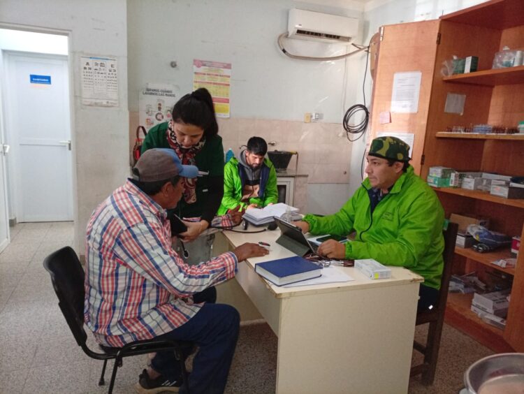 Renovaron servicios de salud para los vecinos de la colonia Chico Daguaan