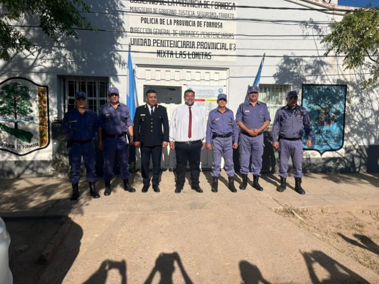 El ministro González se reunió con efectivos de Unidades Regionales para articular acciones y visitó la Unidad Penitenciaria N° 3