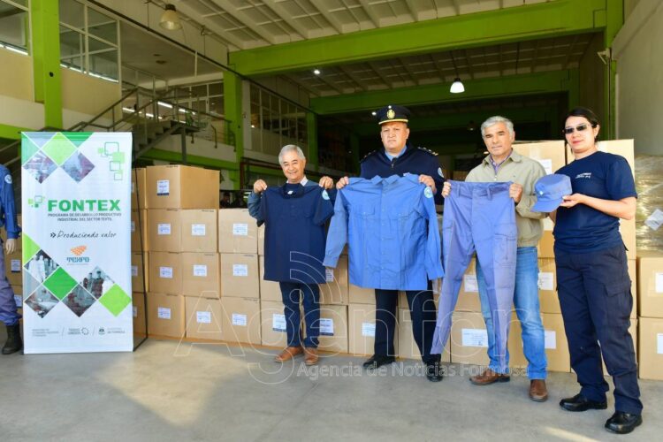 Fontex concretó una nueva entrega de indumentarias a la Policía de Formosa
