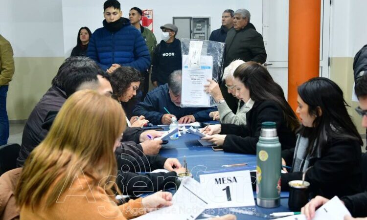 Comenzó el escrutinio definitivo de las elecciones legislativas y de convencionales