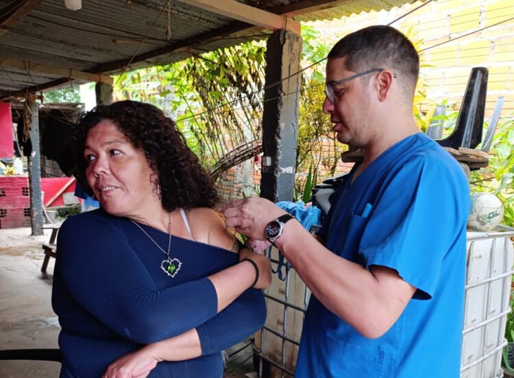 Insisten en la aplicación de la segunda dosis de la vacuna contra el dengue para residentes de los Departamentos Pilcomayo y Pilagá