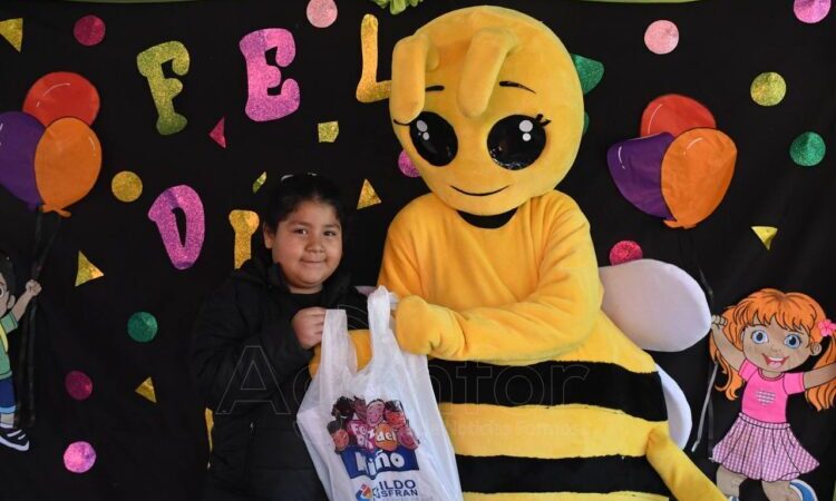 El Gobierno provincial entregó 200 mil juguetes para celebrar el Día de las Infancias